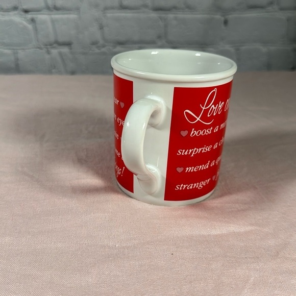 Hallmark Valentines Day Mug Love can Warm a Heart Coffee Mug - Picture 5 of 10